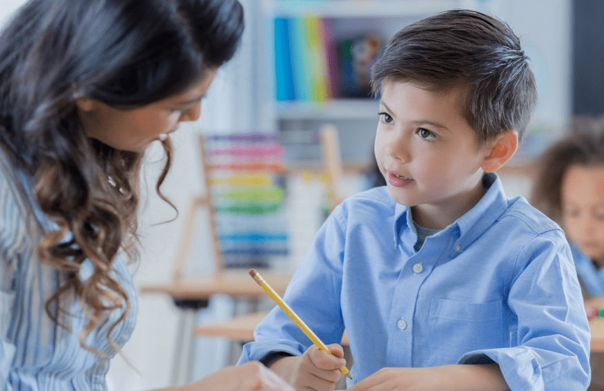 Comment savoir si mon enfant a besoin de cours de soutien ?